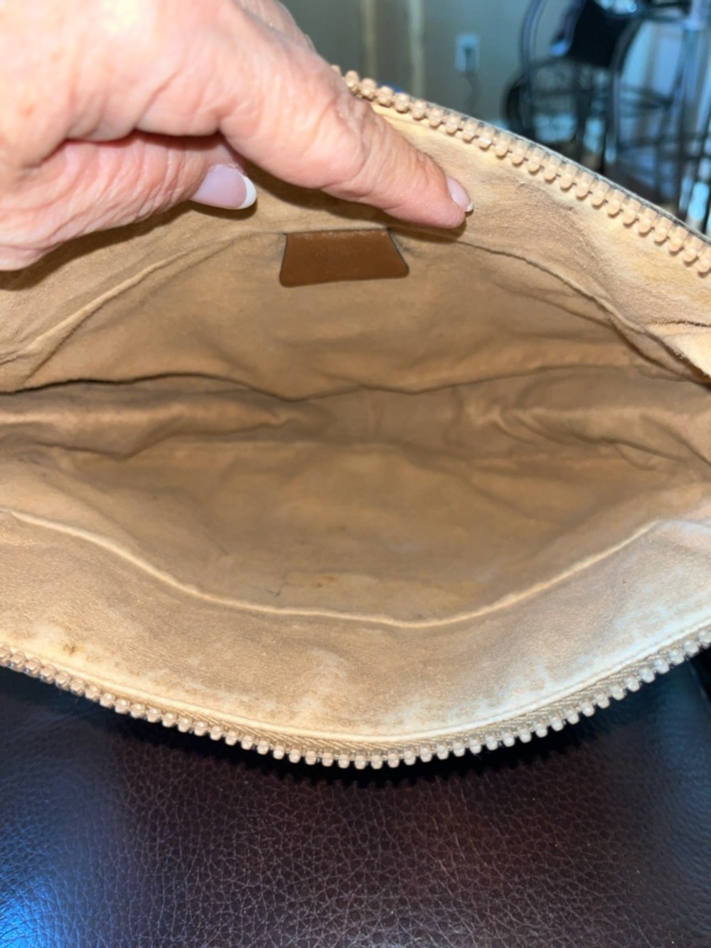 EUC Authentic Vintage Gucci Micro GG Monogram Canvas and leather Handbag plus - Picture 5 of 15